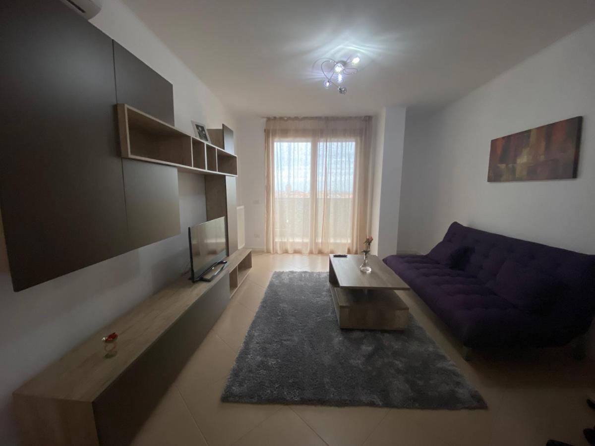 Central Apartment Temeşvar Dış mekan fotoğraf